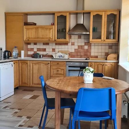 Spacious Condo 5 Min To Jurmala Beach Buitenkant foto