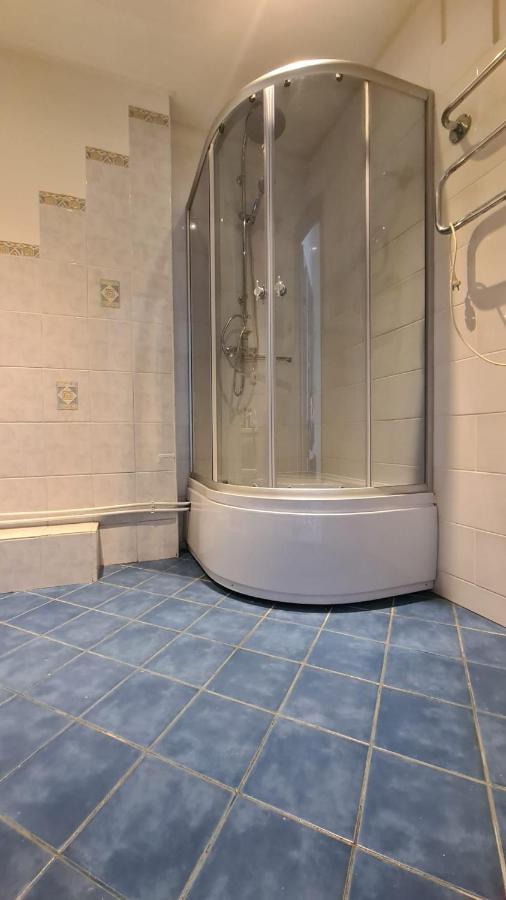 Spacious Condo 5 Min To Jurmala Beach Buitenkant foto